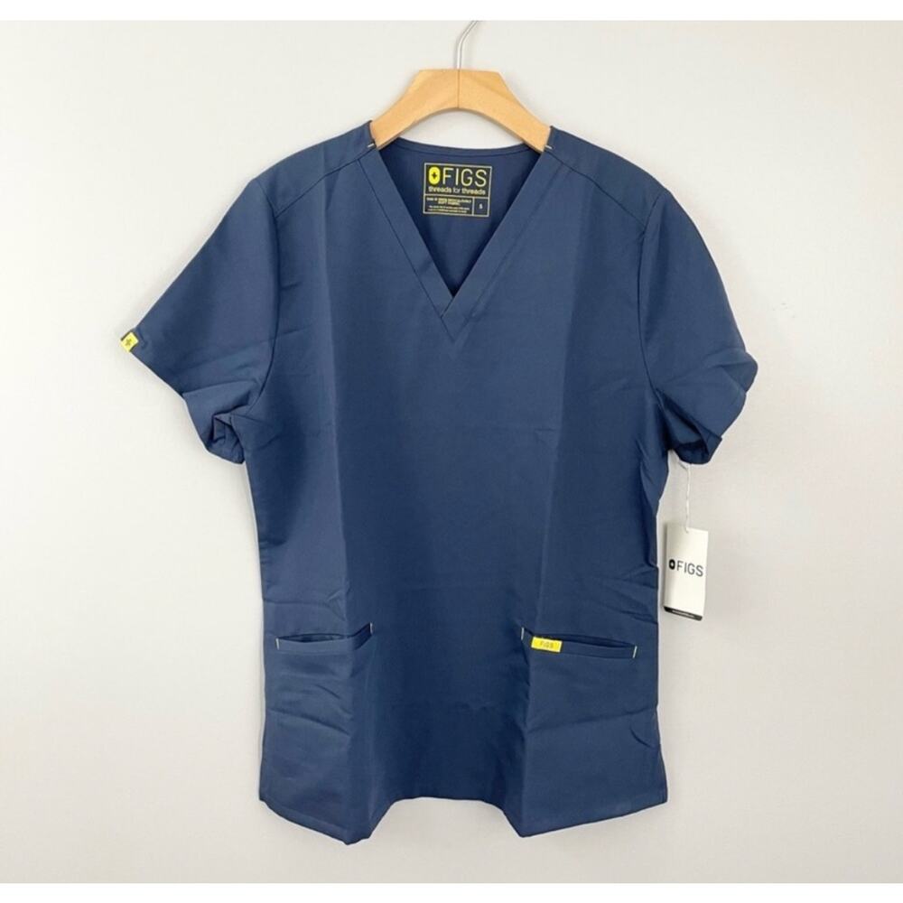 Figs NWT Midnight Blue Pocket Scrub Top